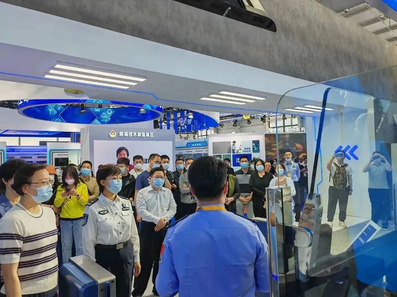 易游(中国)yiyou·官方网页版,亮相第十一届中国国际警用装备博览会 用创新技术“警”上添花